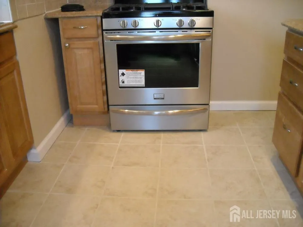 301 Penfield Place #301 Dunellen, NJ 08812