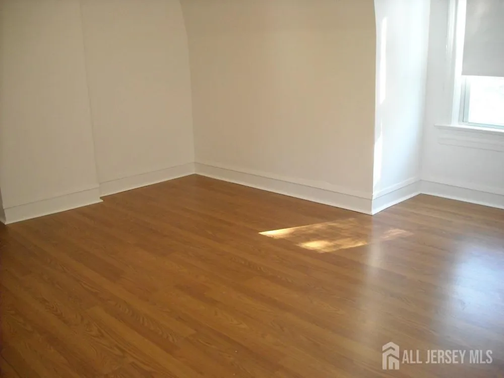 301 Penfield Place #301 Dunellen, NJ 08812