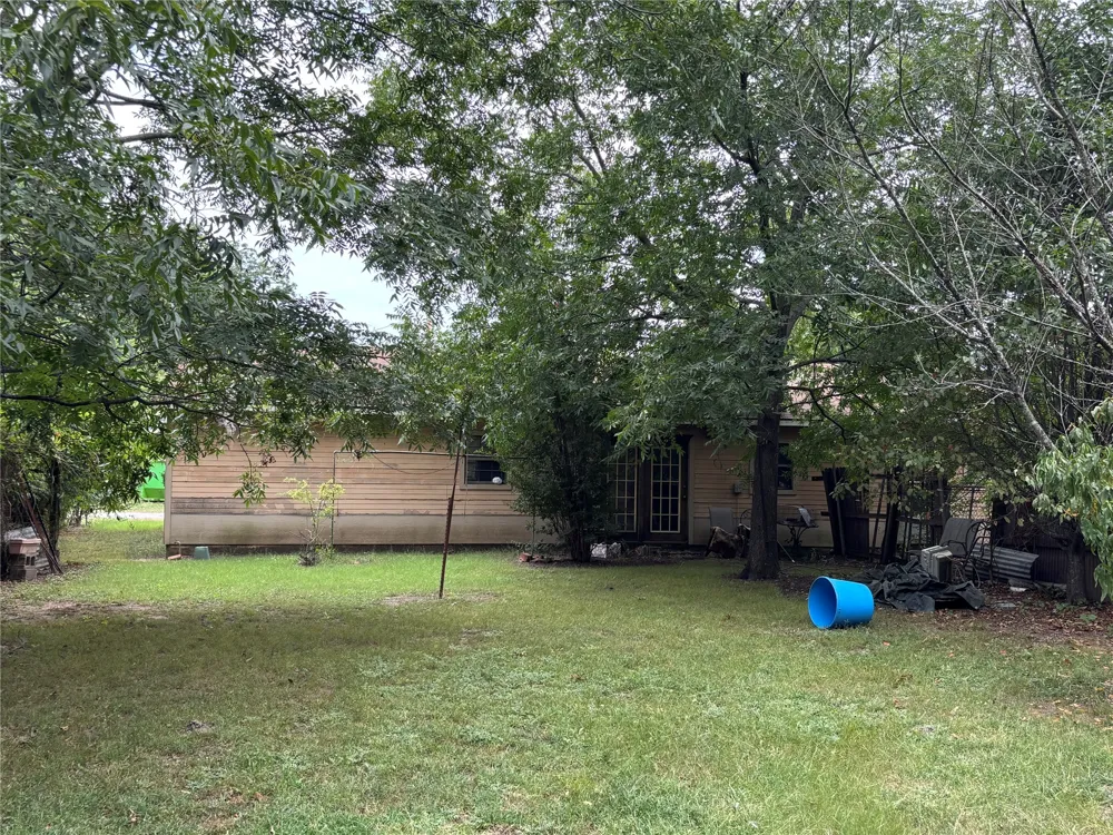 106 Russell Road Caddo, OK 74729
