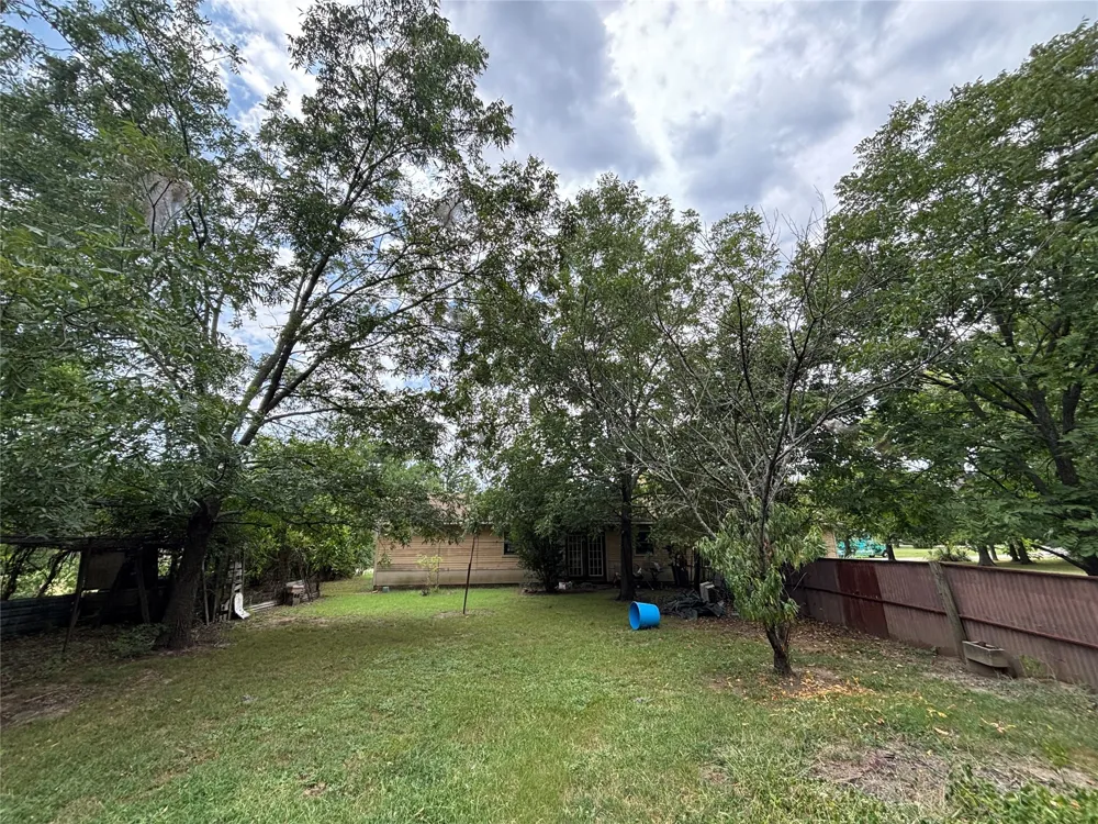 106 Russell Road Caddo, OK 74729