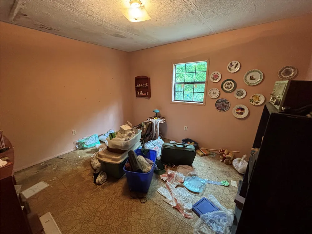 106 Russell Road Caddo, OK 74729