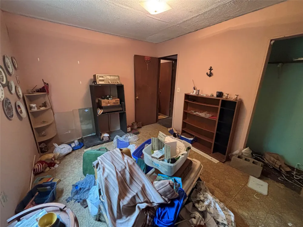 106 Russell Road Caddo, OK 74729