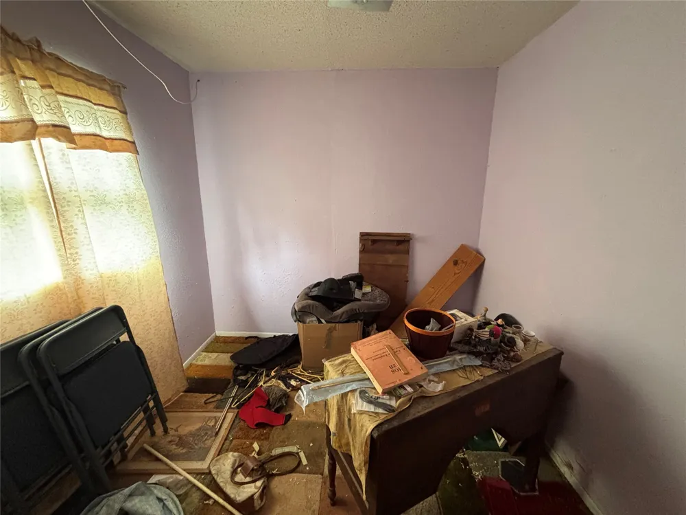 106 Russell Road Caddo, OK 74729