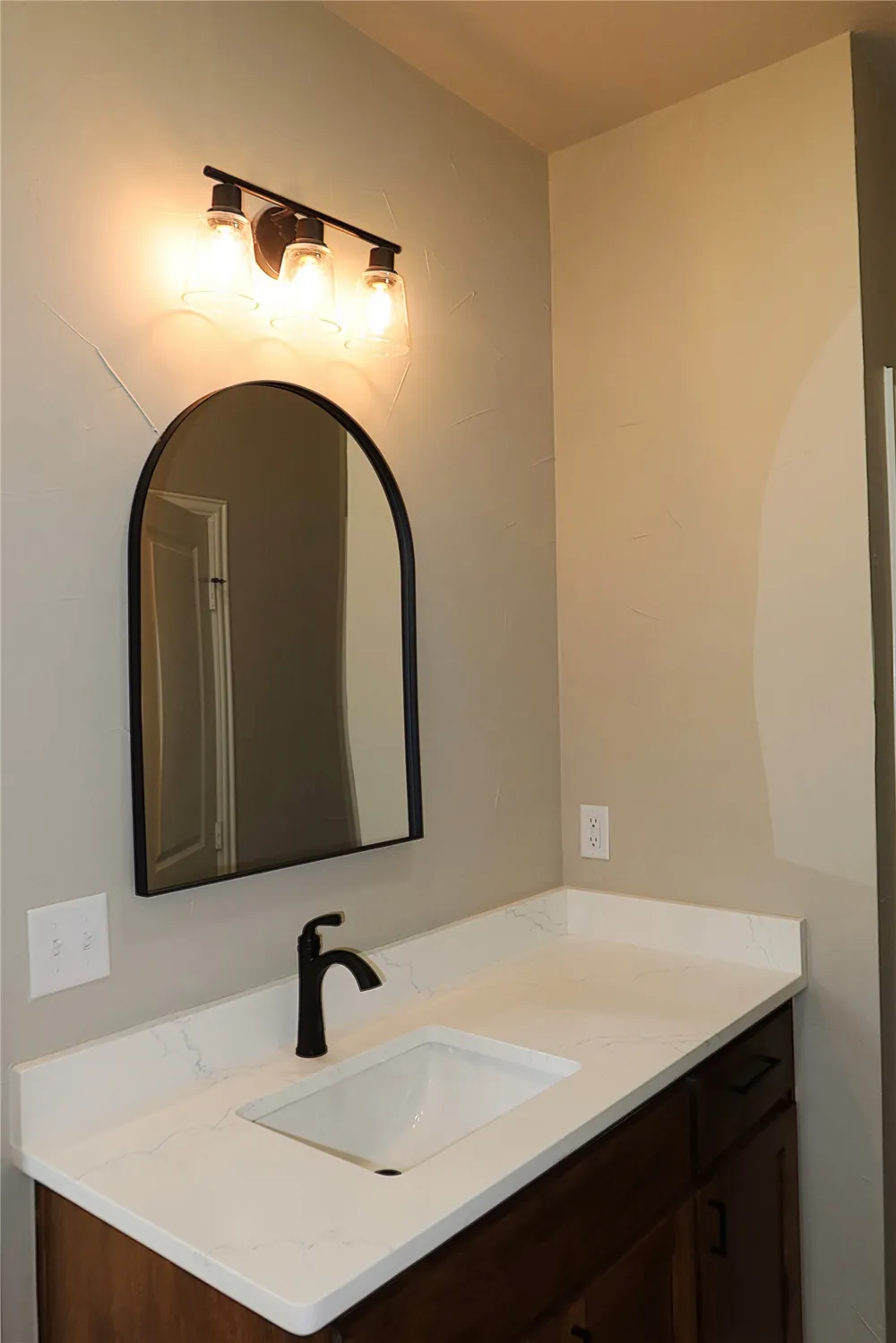 280 Sunset Way Mead, OK 73449