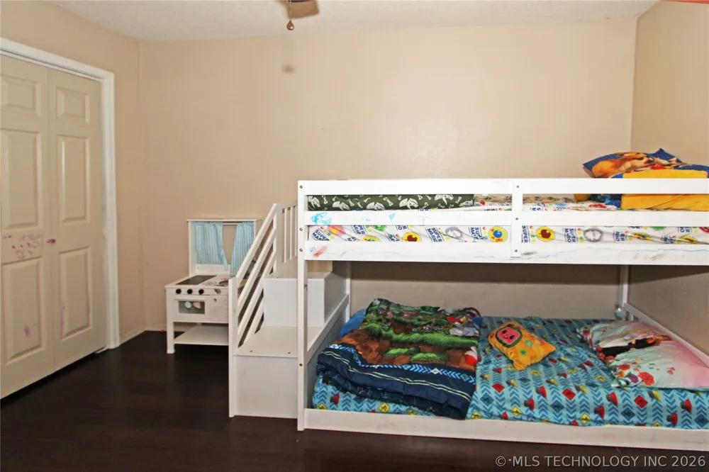 1664 E 138 STREET Sapulpa, OK 74066