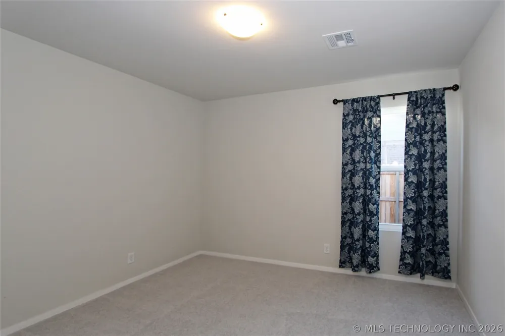 1664 E 138 STREET Sapulpa, OK 74066