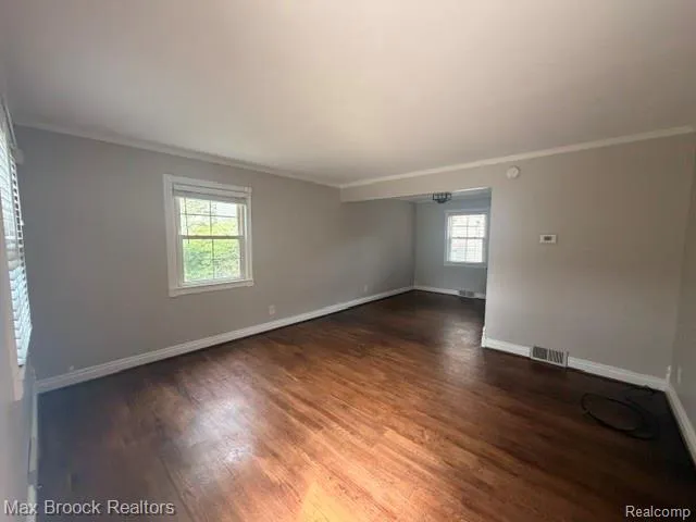 1682 Graefield Road Birmingham City, MI 48009