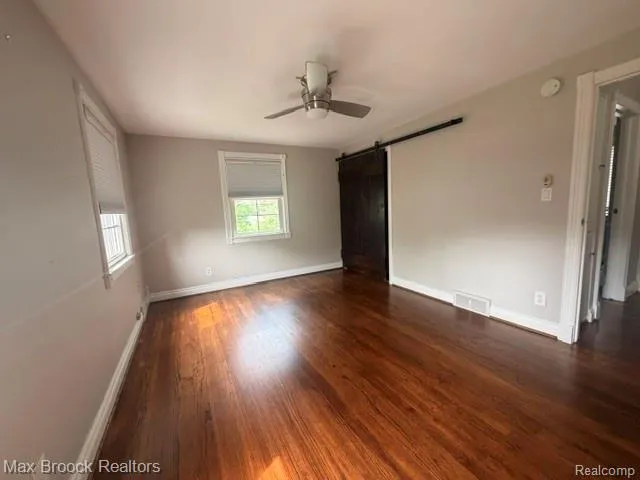 1682 Graefield Road Birmingham City, MI 48009