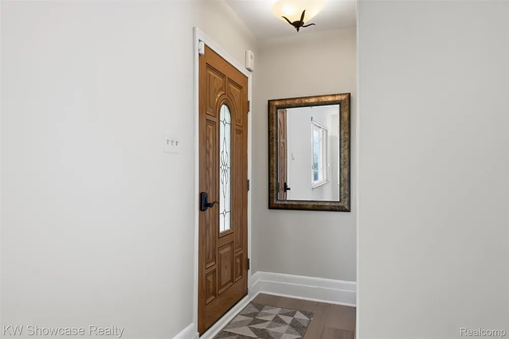 804 Bonita Drive White Lake Charter Township, MI 48383