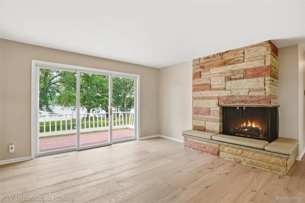804 Bonita Drive White Lake Charter Township, MI 48383