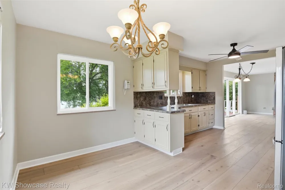 804 Bonita Drive White Lake Charter Township, MI 48383
