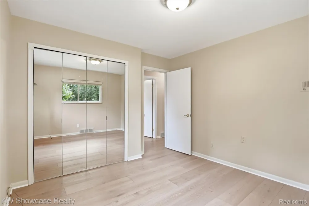 804 Bonita Drive White Lake Charter Township, MI 48383
