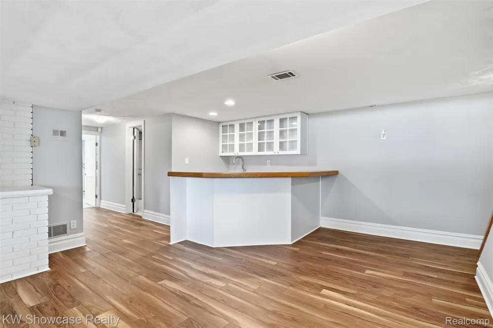 804 Bonita Drive White Lake Charter Township, MI 48383
