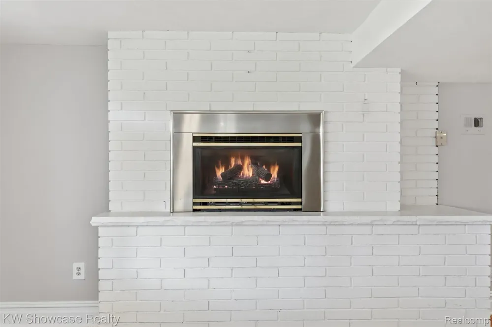 804 Bonita Drive White Lake Charter Township, MI 48383