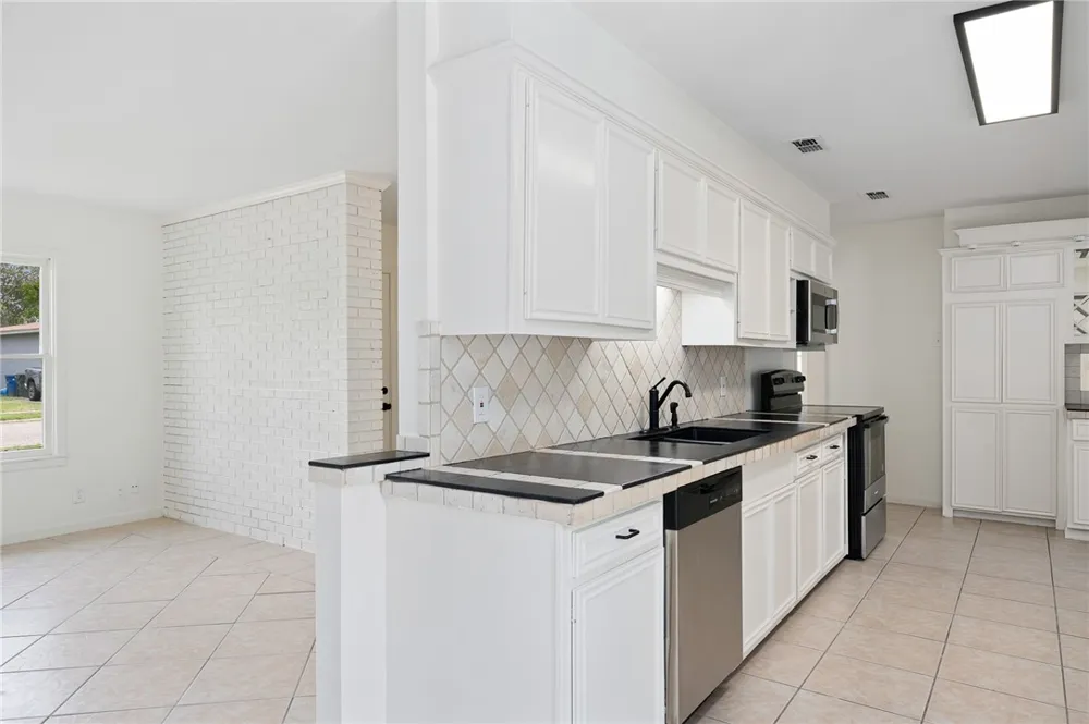 4837 Monette Drive Corpus Christi, TX 78412