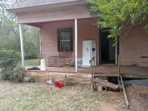 1201 Cummings Street
