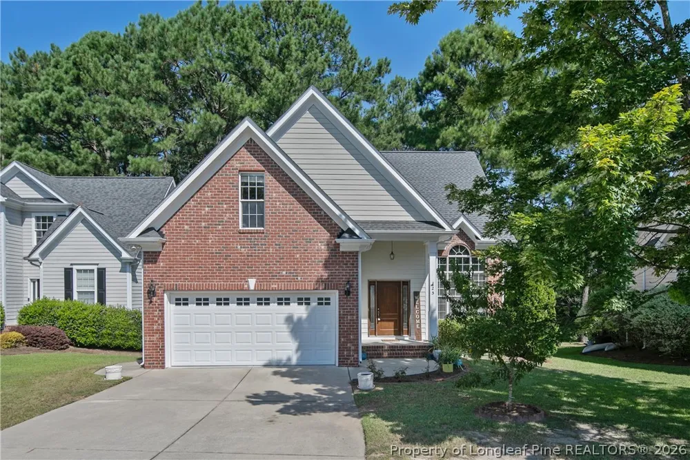 25 London Way Spring Lake, NC 28390