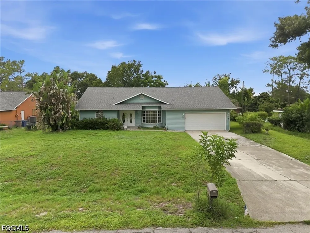 Robert Avenue Lehigh Acres, FL 33936