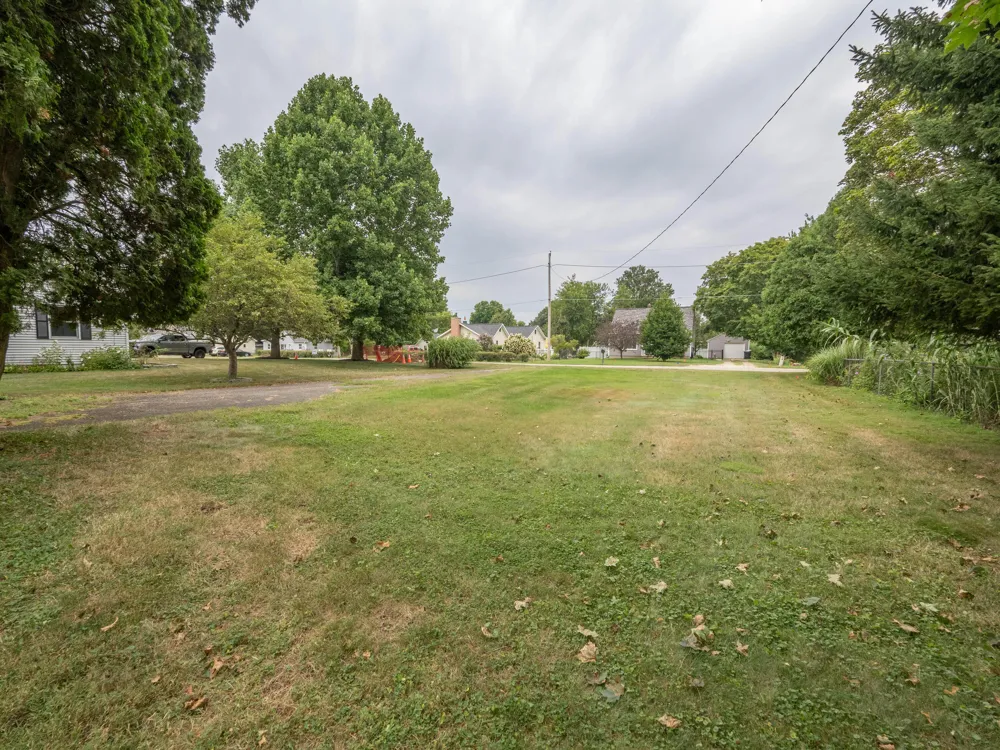 350 Frakes Street Vicksburg, MI 49097