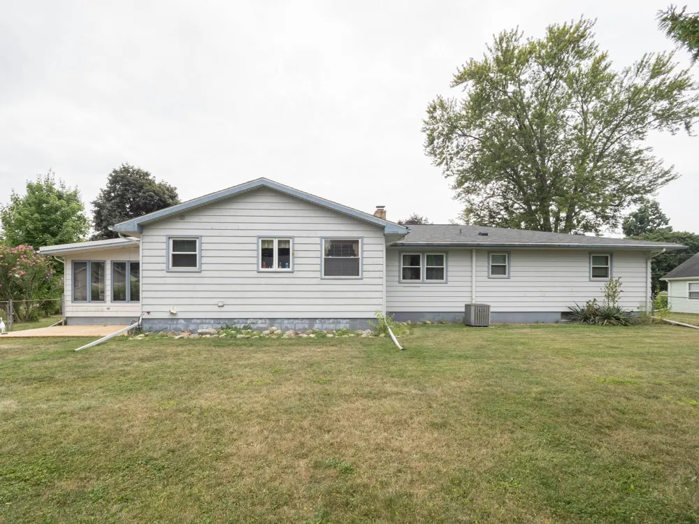 350 Frakes Street Vicksburg, MI 49097