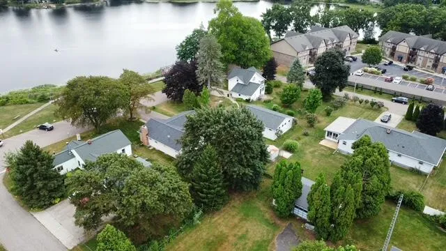 350 Frakes Street Vicksburg, MI 49097