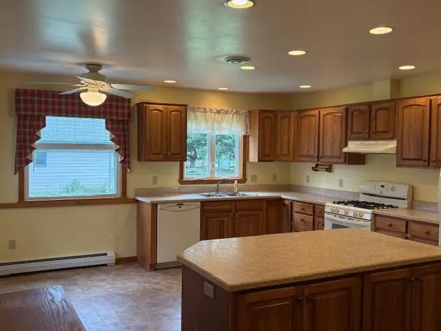 350 Frakes Street Vicksburg, MI 49097