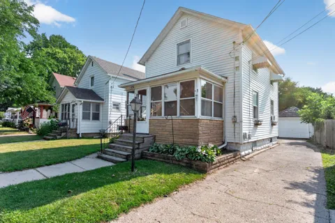 905 Elm Avenue
