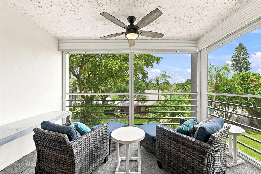 9440 POINCIANA PLACE #314 Davie, FL 33324