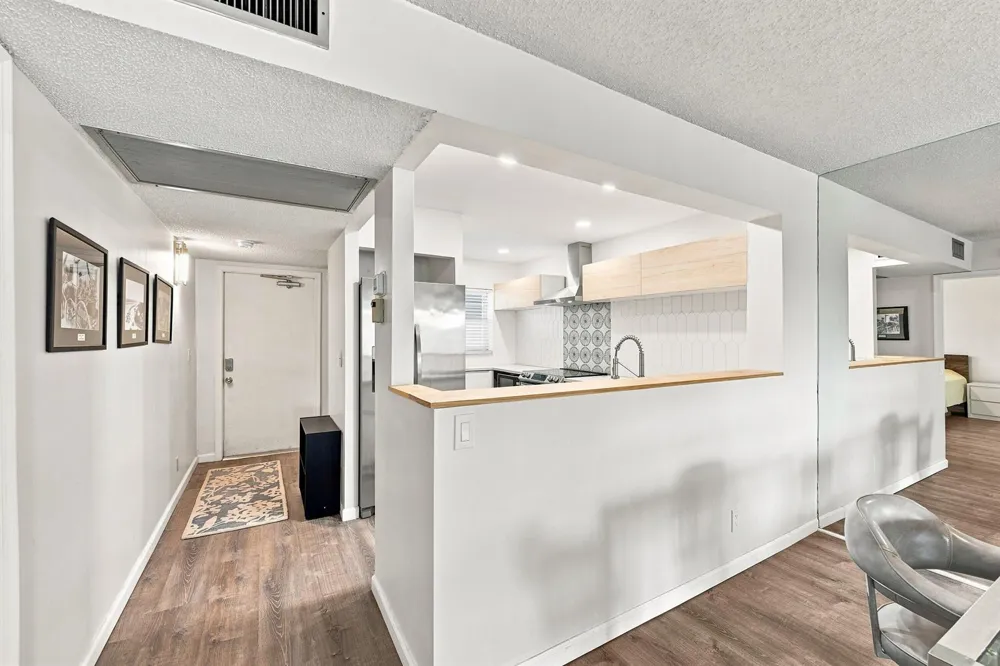 9440 POINCIANA PLACE #314 Davie, FL 33324