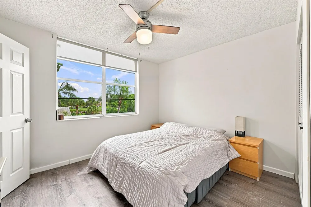 9440 POINCIANA PLACE #314 Davie, FL 33324