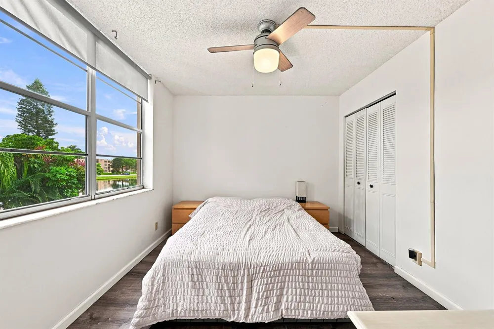 9440 POINCIANA PLACE #314 Davie, FL 33324