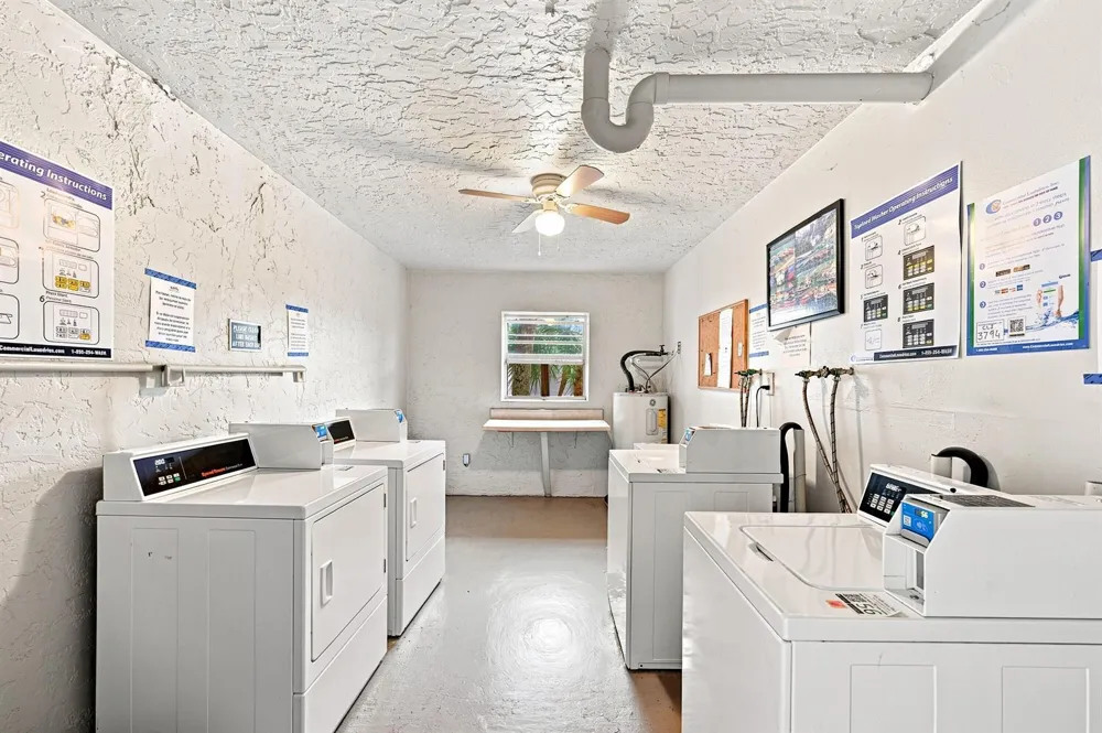 9440 POINCIANA PLACE #314 Davie, FL 33324