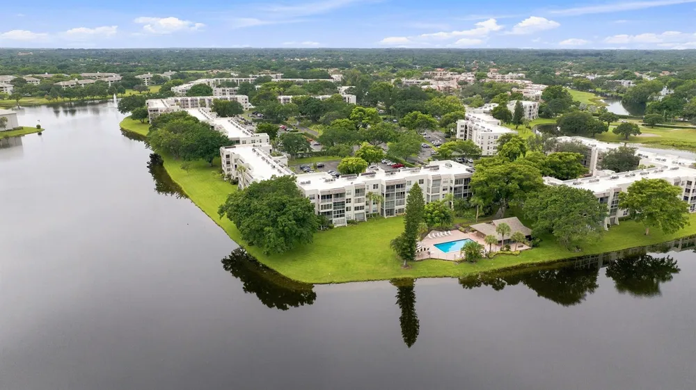 9440 POINCIANA PLACE #314 Davie, FL 33324