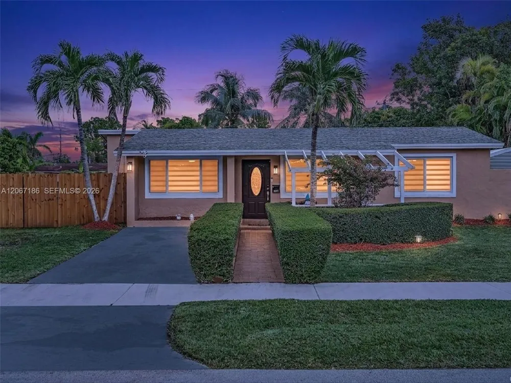 11911 SW 168th Ter Miami, FL 33177
