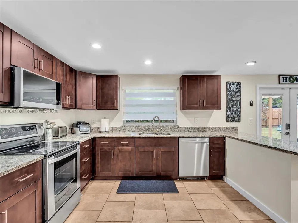 11911 SW 168th Ter Miami, FL 33177