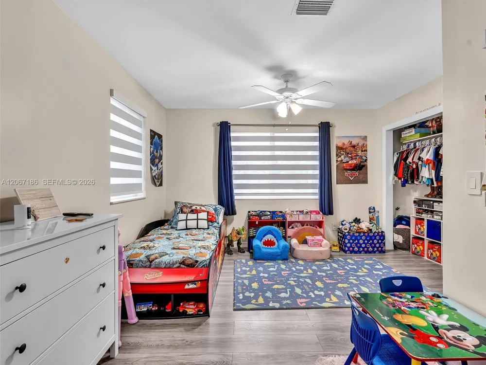 11911 SW 168th Ter Miami, FL 33177