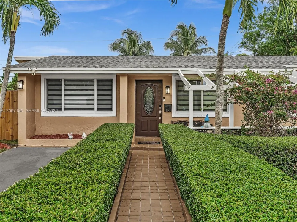11911 SW 168th Ter Miami, FL 33177