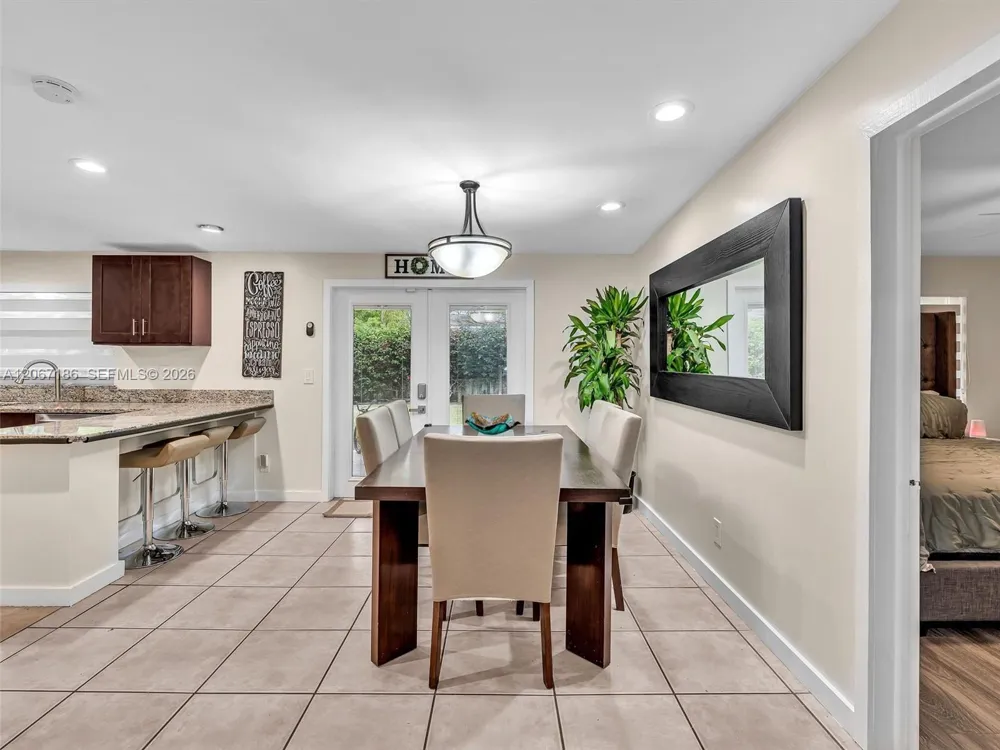 11911 SW 168th Ter Miami, FL 33177