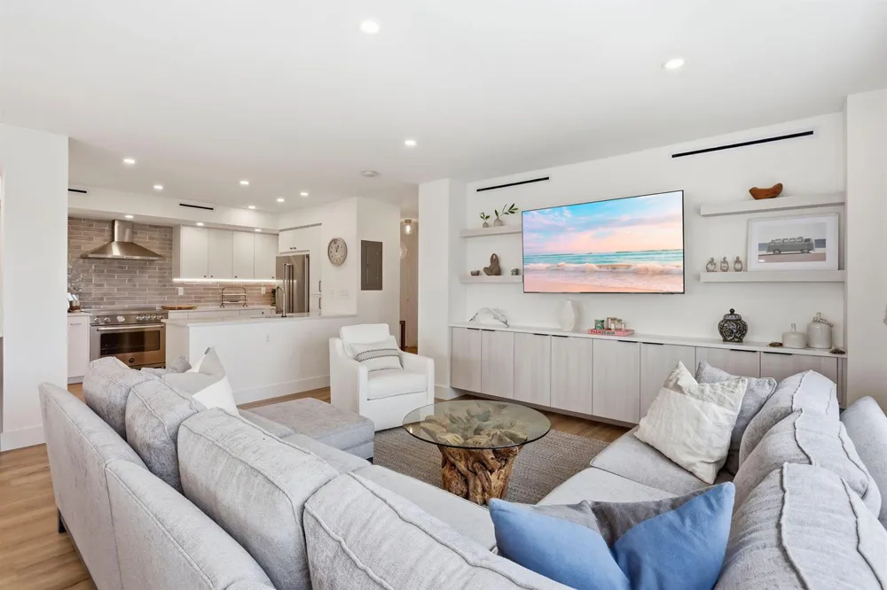1000 Lowry Street #4F Delray Beach, FL 33483