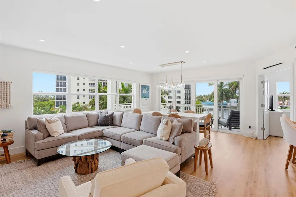 1000 Lowry Street #4F Delray Beach, FL 33483