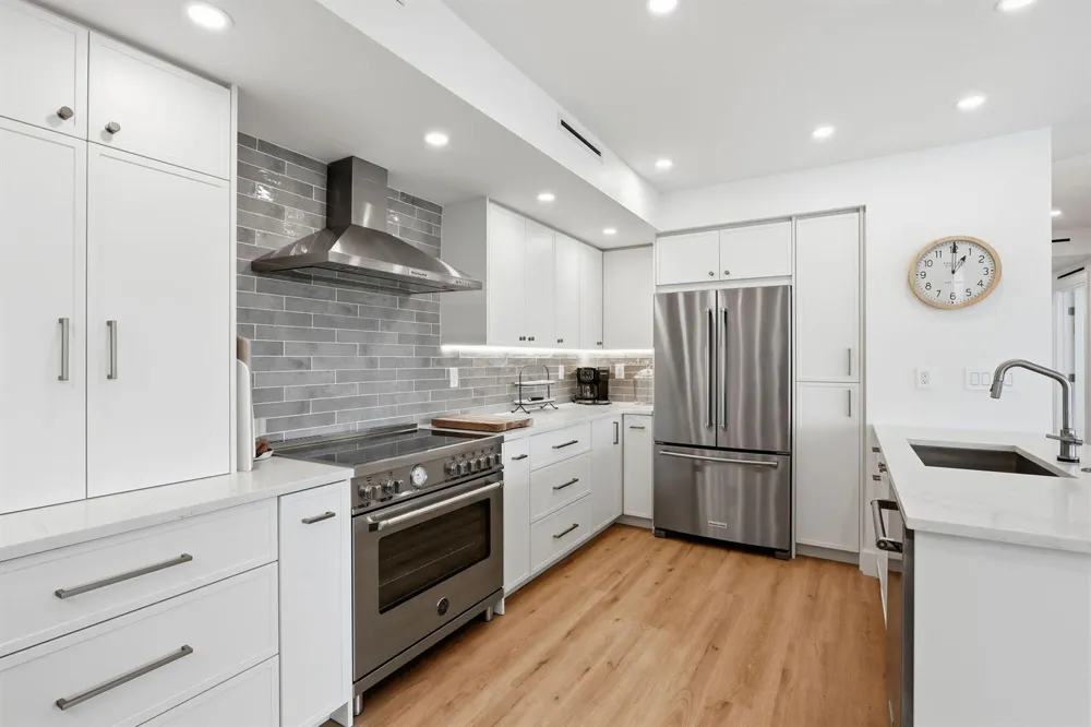 1000 Lowry Street #4F Delray Beach, FL 33483