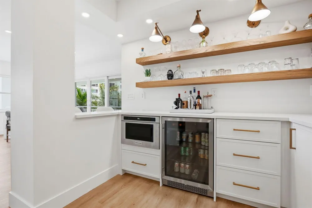 1000 Lowry Street #4F Delray Beach, FL 33483