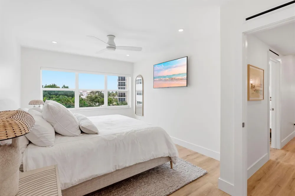 1000 Lowry Street #4F Delray Beach, FL 33483