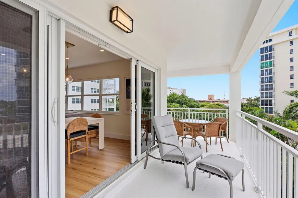 1000 Lowry Street #4F Delray Beach, FL 33483