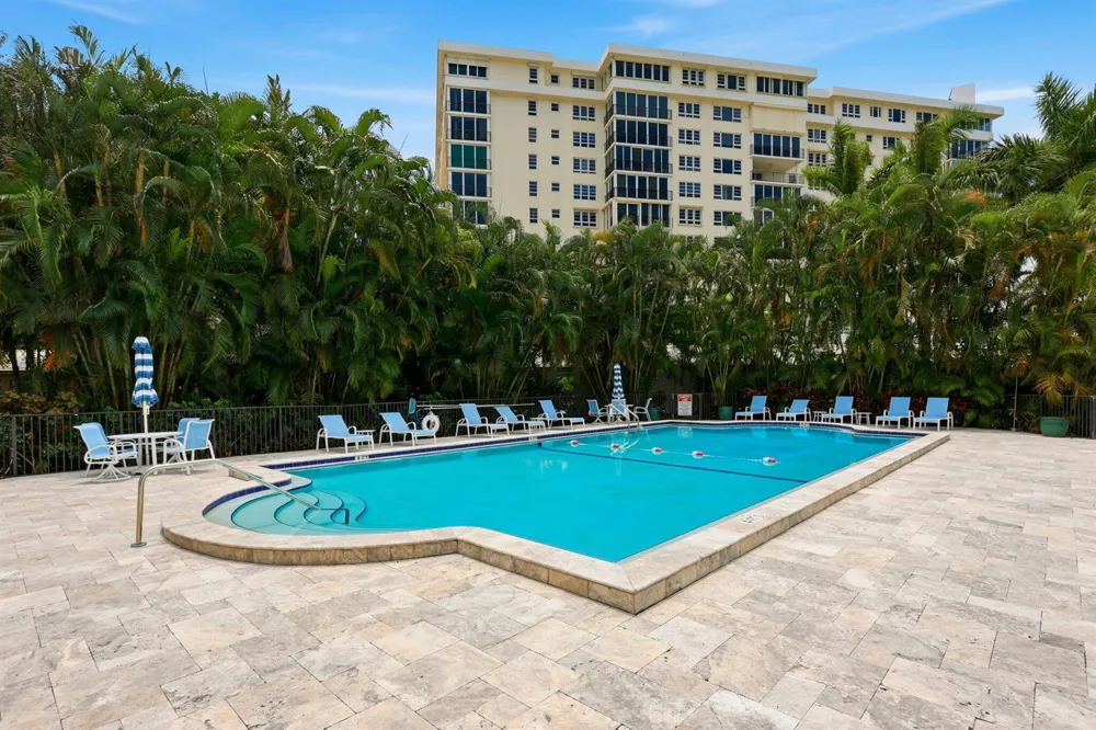1000 Lowry Street #4F Delray Beach, FL 33483