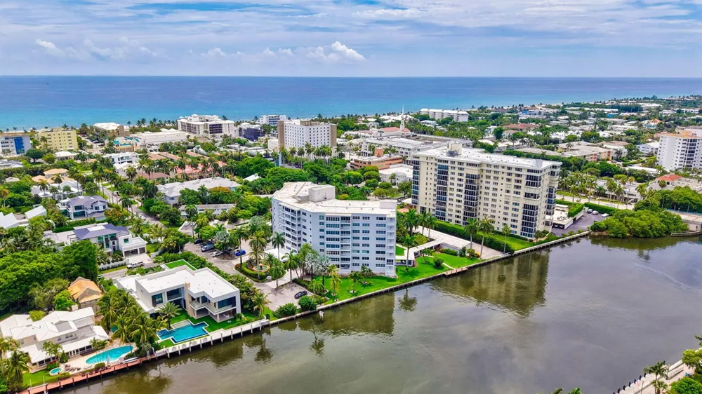 1000 Lowry Street #4F Delray Beach, FL 33483