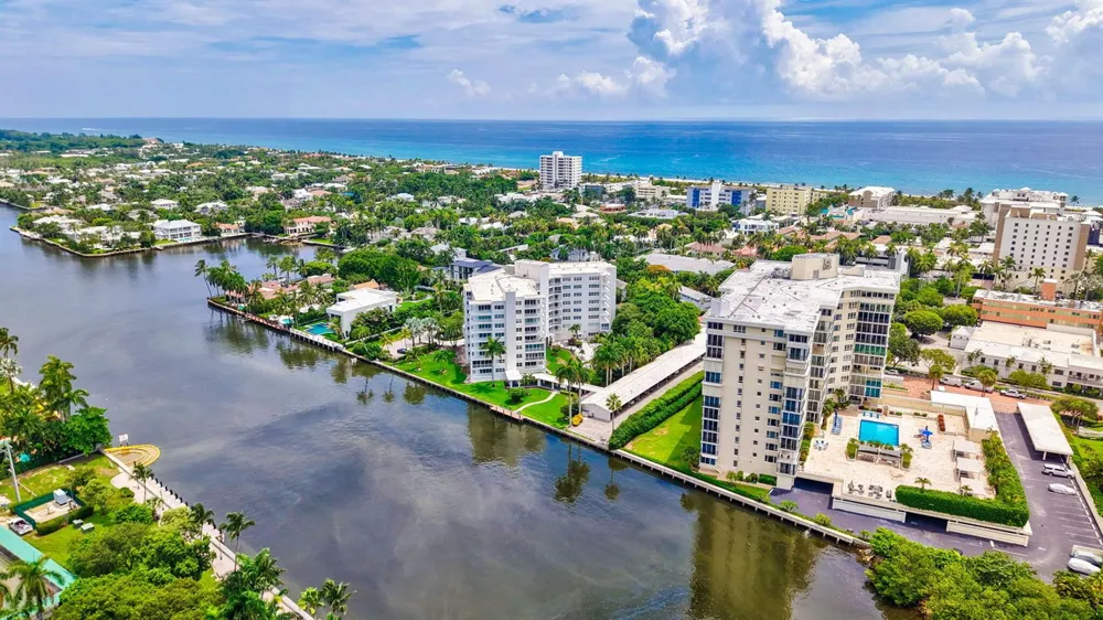 1000 Lowry Street #4F Delray Beach, FL 33483