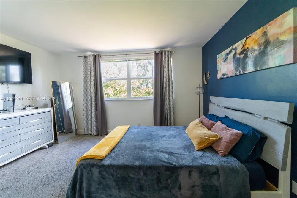 3900 NW 76th Avenue #212 Sunrise, FL 33351