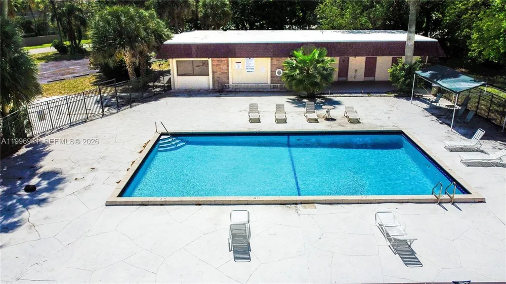 3900 NW 76th Avenue #212 Sunrise, FL 33351