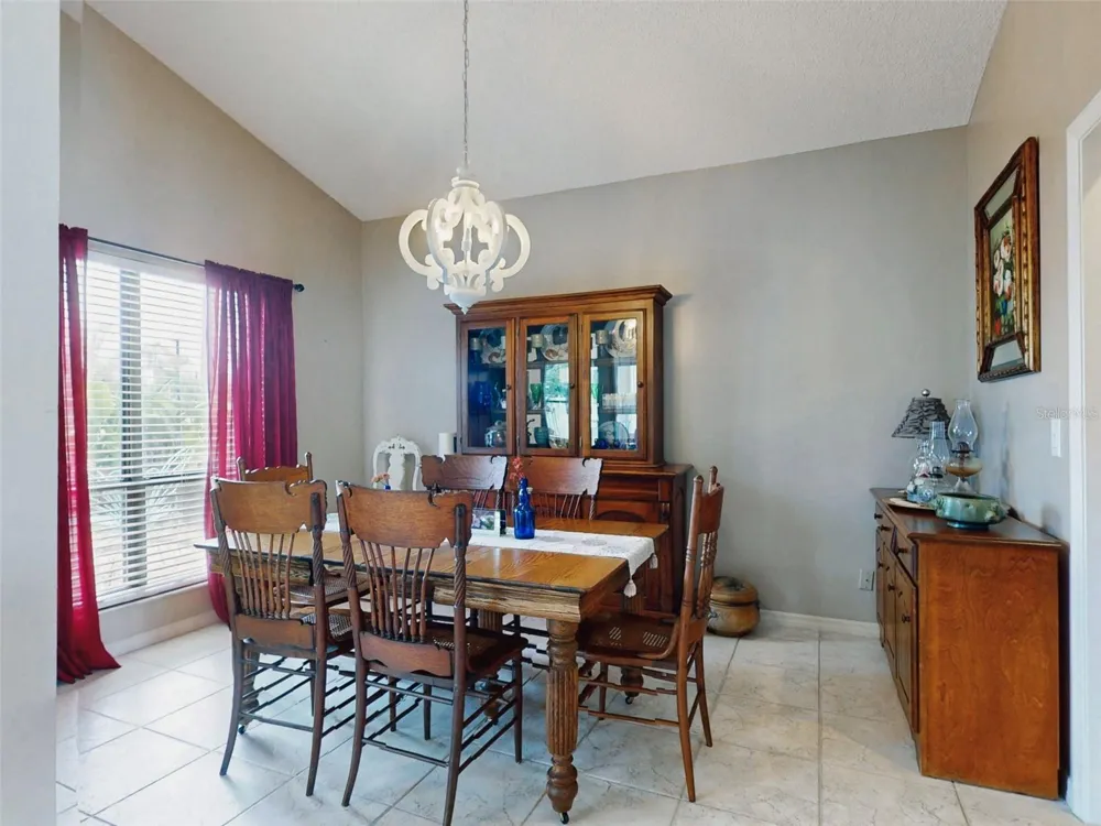 102 COUNTRY PLACE Sanford, FL 32771